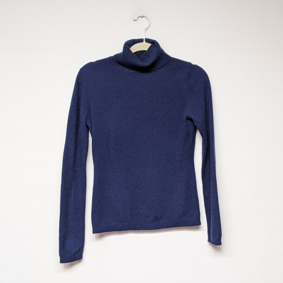 Garnet Hill Sweaters - Garnet Hill 100% Cashmere Navy Turtleneck